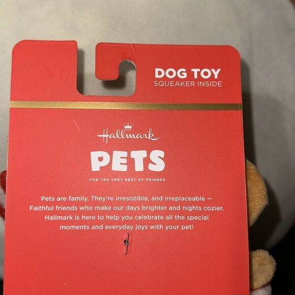 Hallmark Plush Mugs & Kisses Red Gingerbread Candy Squeaky Dog Toy Chews - Picture 11 of 11